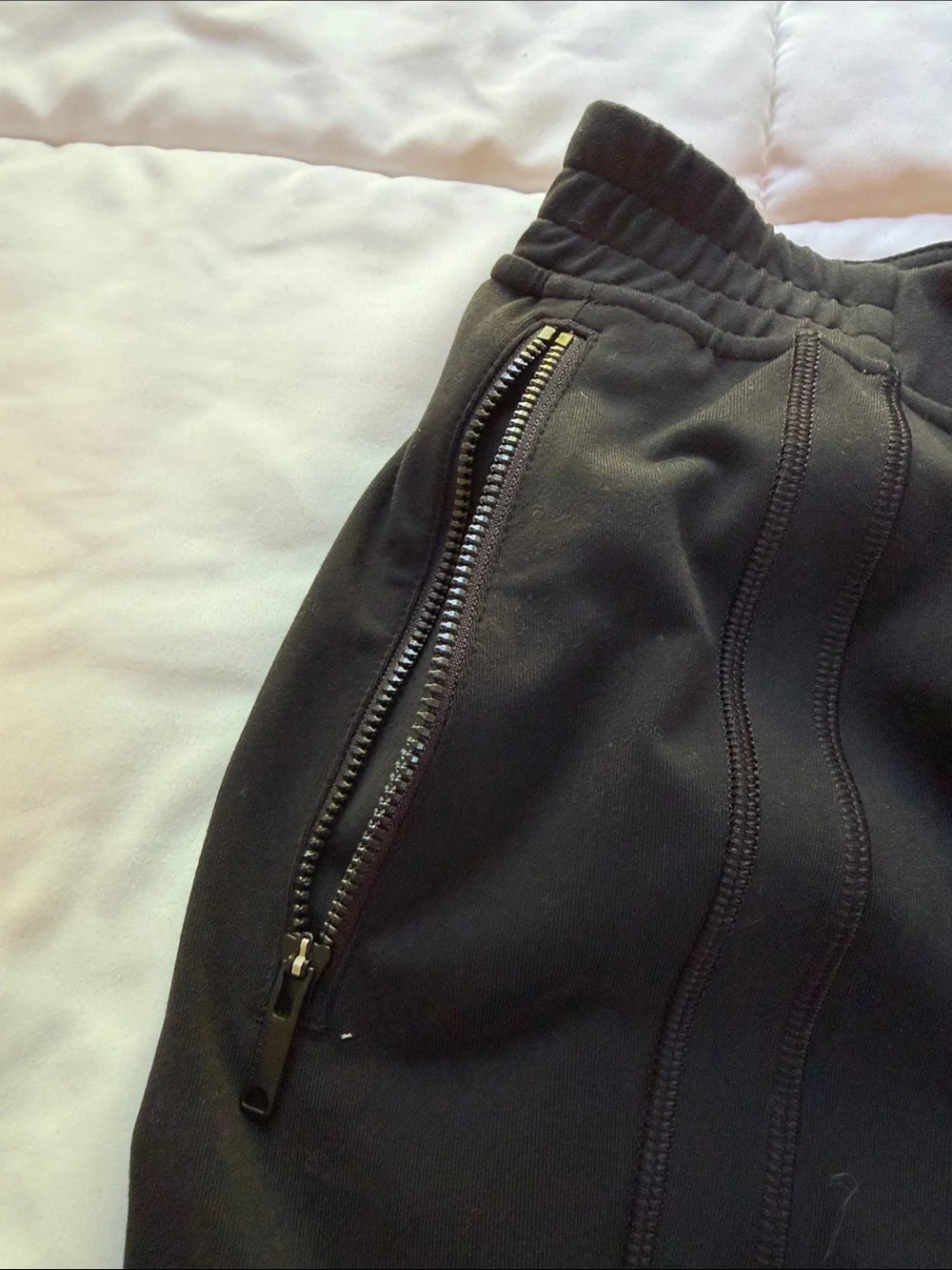 NWT Lululemon Black Define Mid-Rise Track Pant* Luon